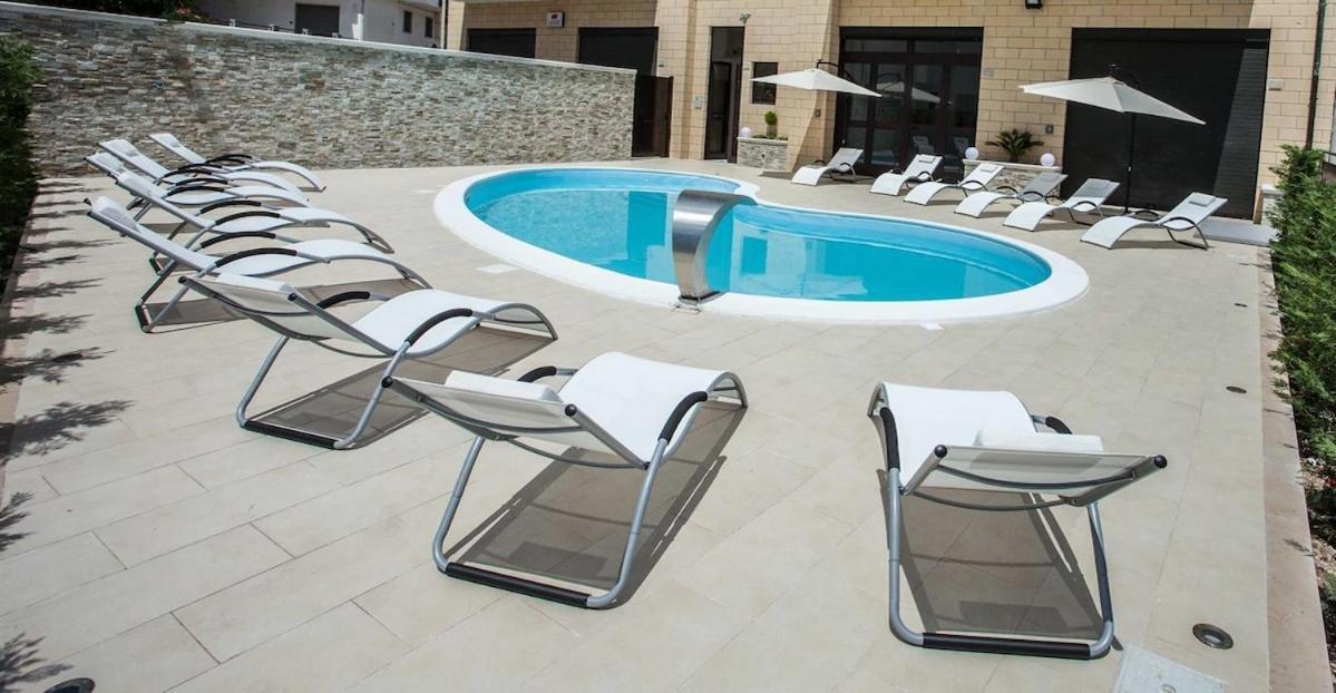 Affittacamere Villa Bisceglia Монте-Сант'Анджело Экстерьер фото
